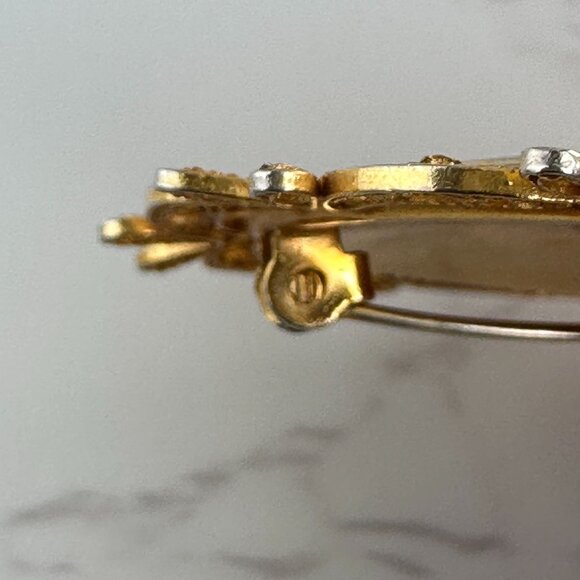 Vintage Filigree Damascene Guilloche Rose Brooch With Yellow & Red Floral Design - Picture 9 of 10